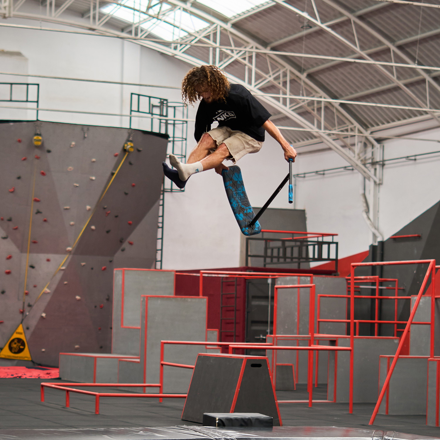 NKD Pro 7.5" Trampolin Stunt Scooter