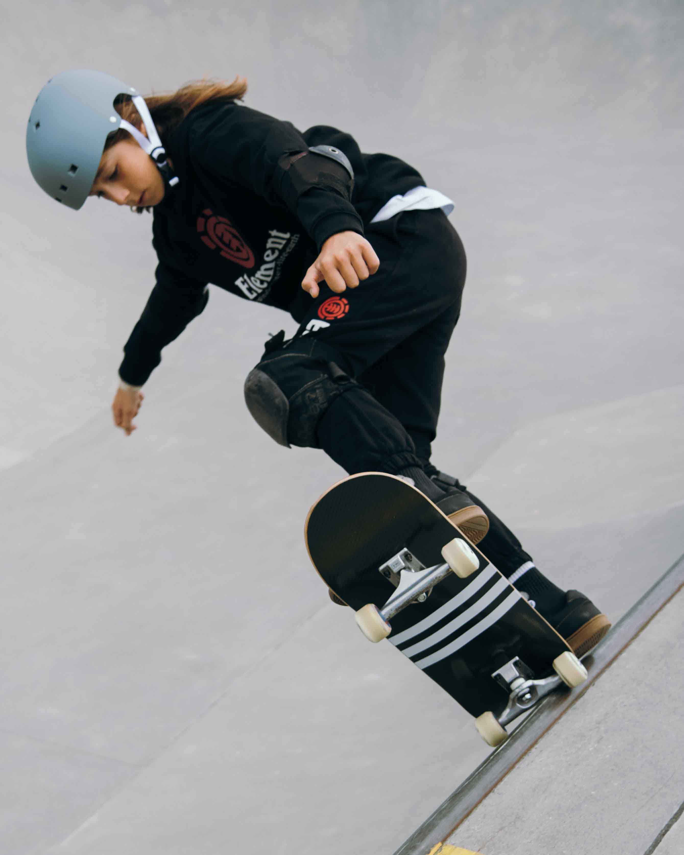 NKX Brain Saver zertifizierter Skate-Helm