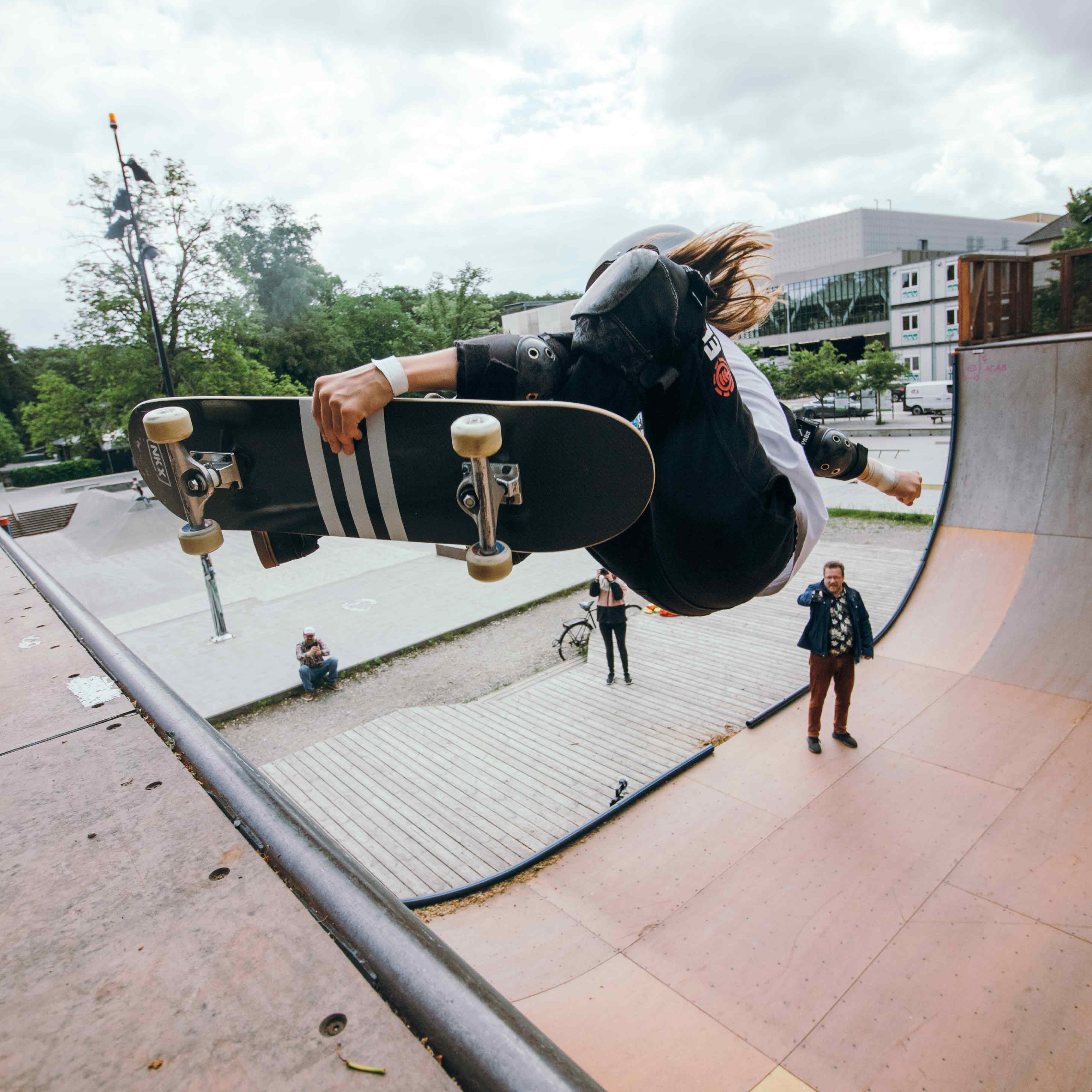 NKX Carbon Pro Skateboard
