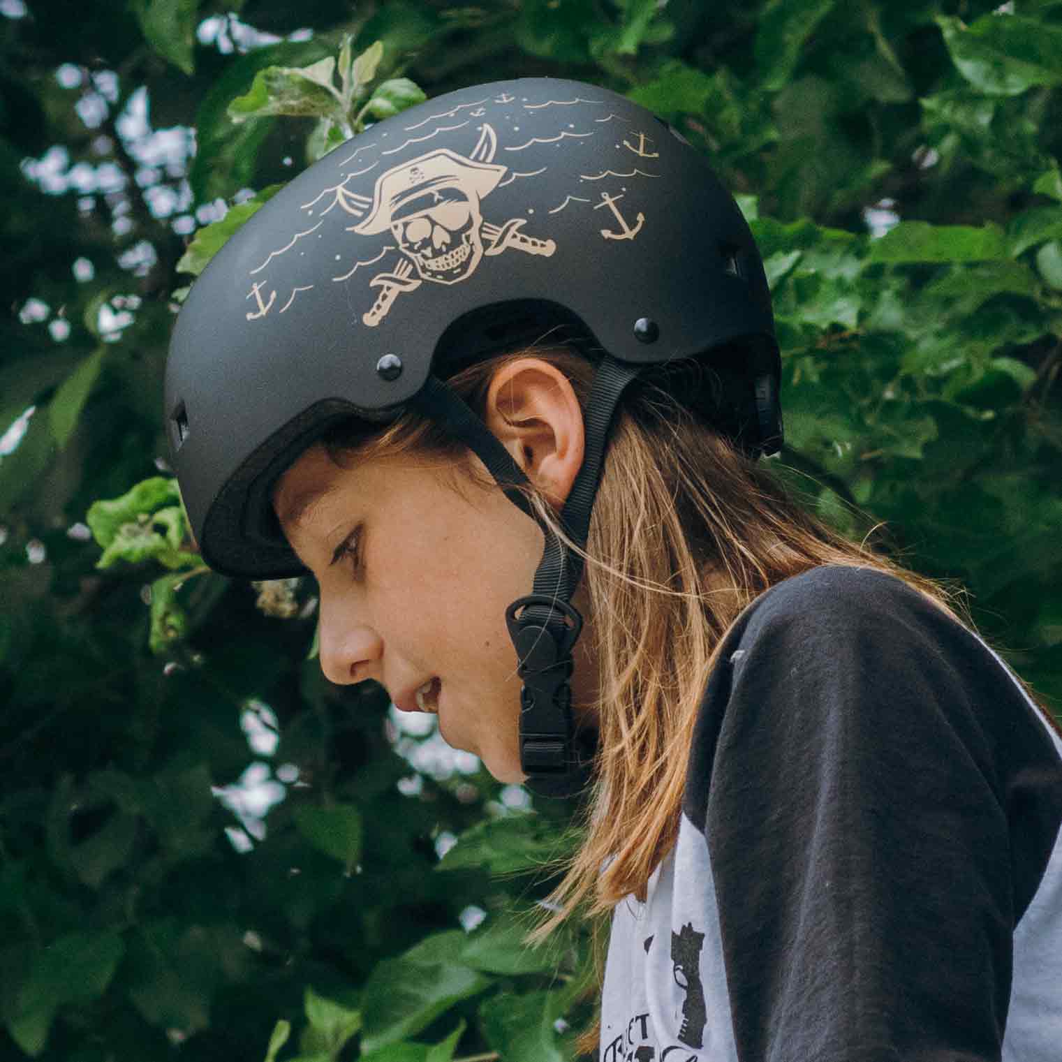 NKX Brain Saver zertifizierter Skate-Helm