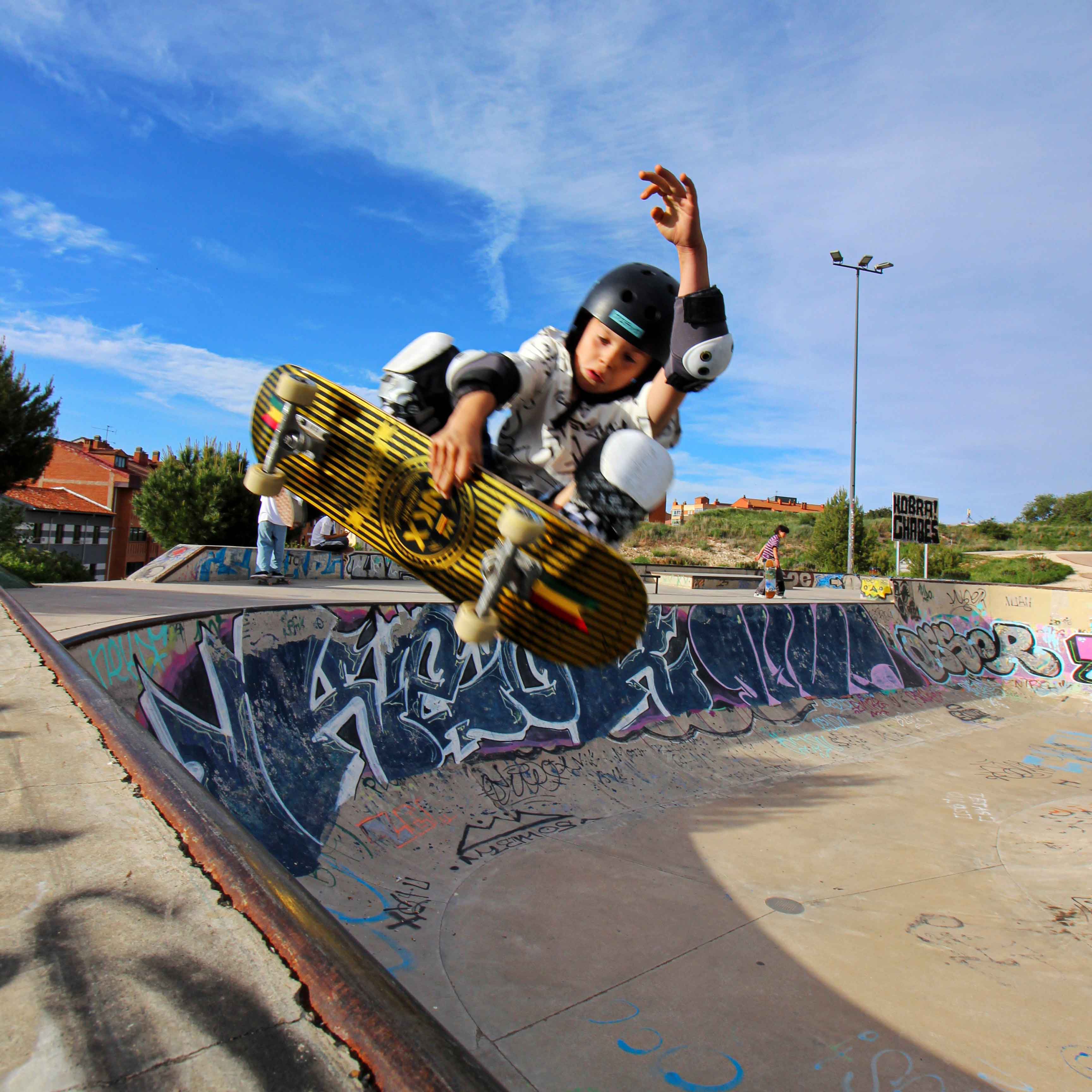 NKX Rasta Royal Skateboard
