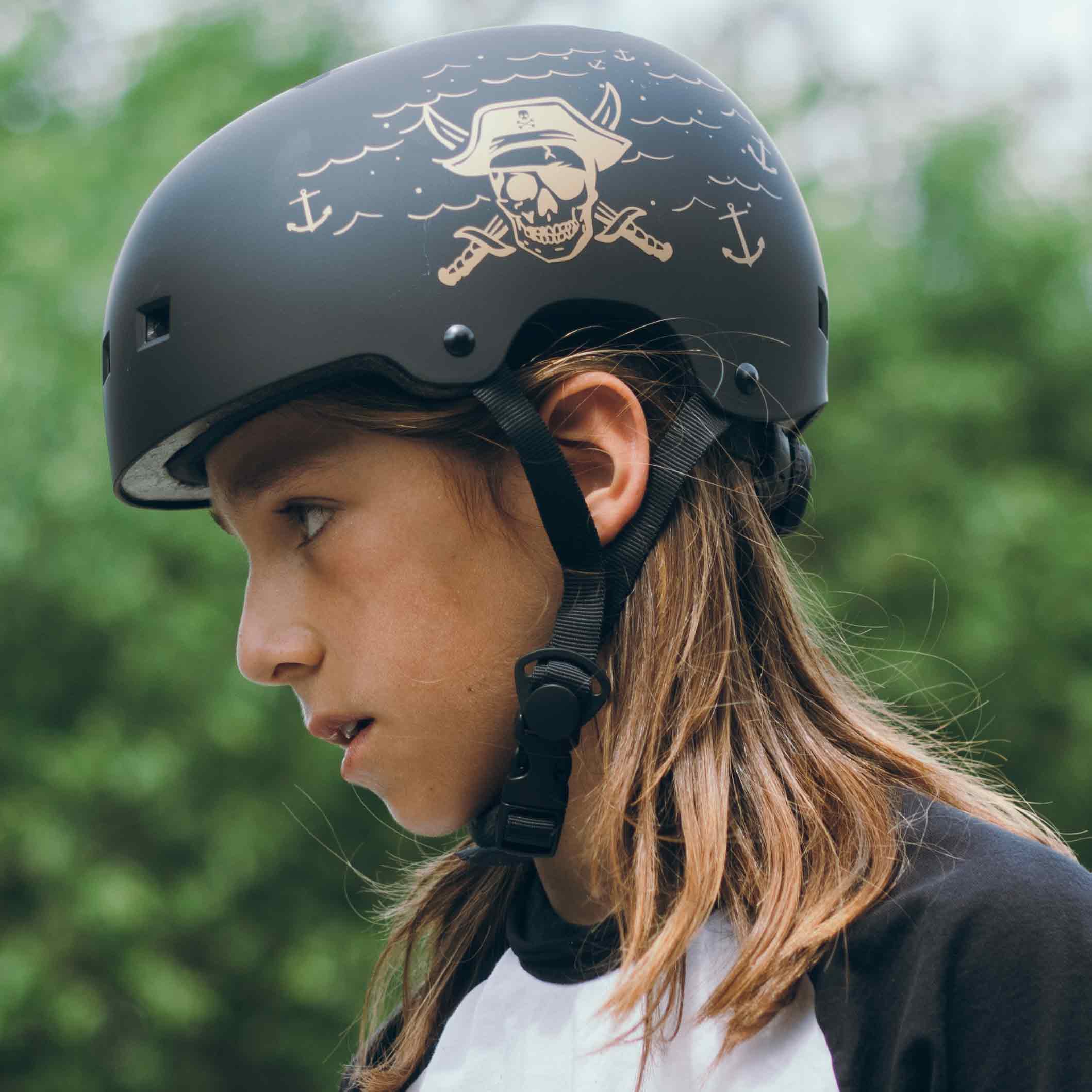 NKX Brain Saver zertifizierter Skate-Helm