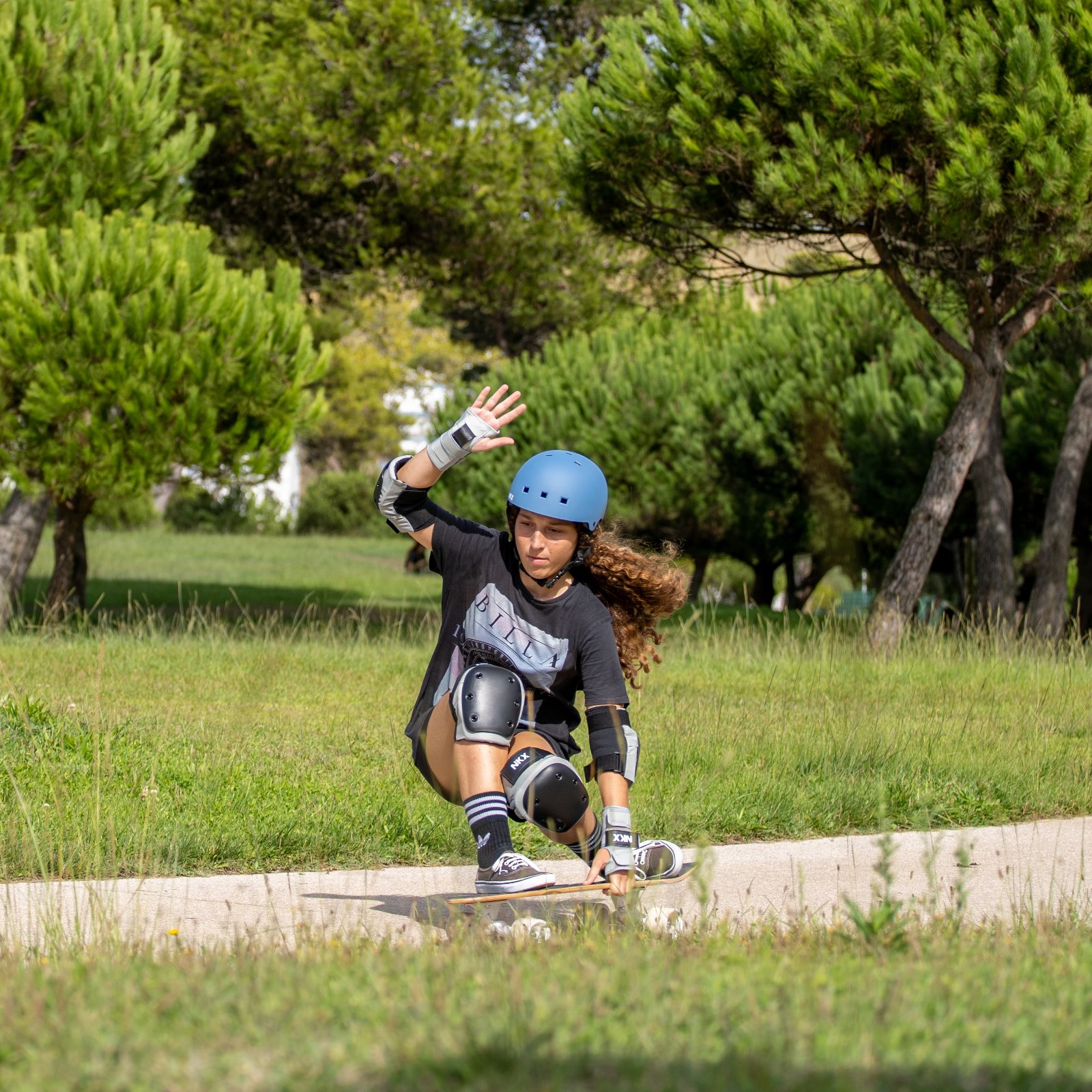 NKX Brain Saver zertifizierter Skate-Helm