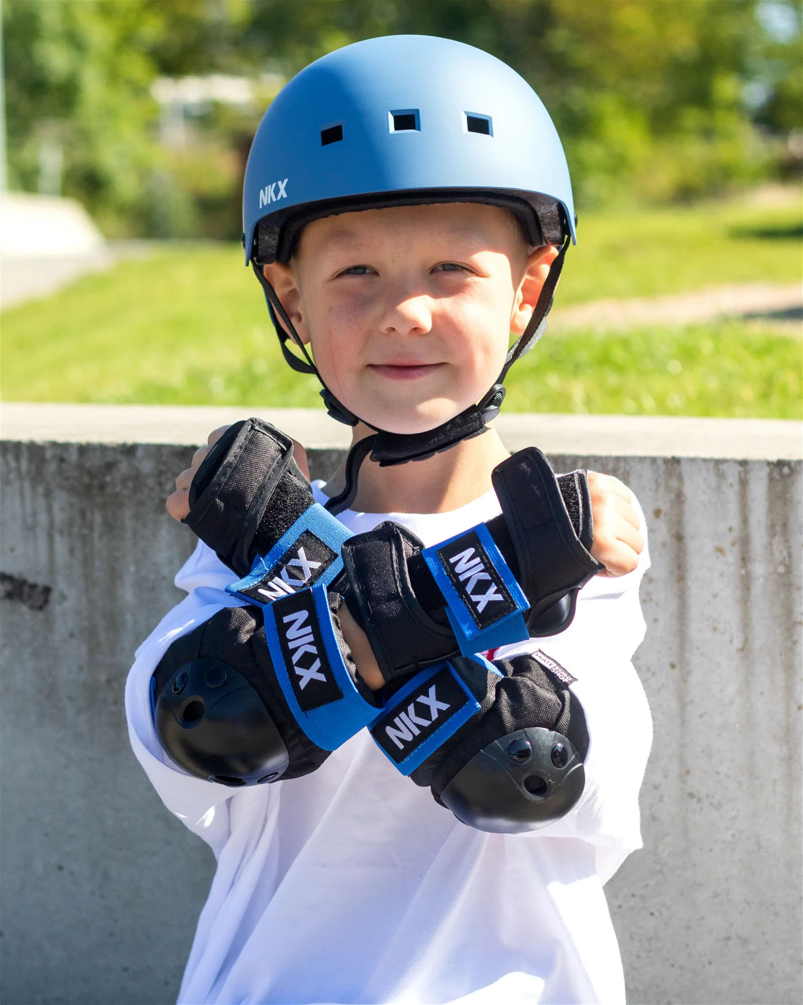 NKX 3er-Pack Pro Kinder Schutz-set - Knieschützer, Ellenbogenschützer und Handgelenkschützer