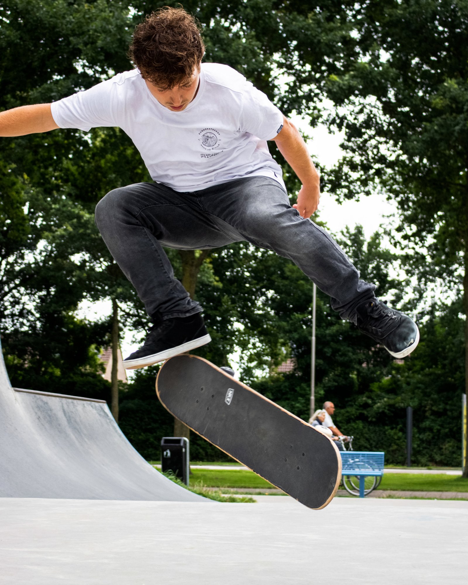 NKX Skateboard 8,25