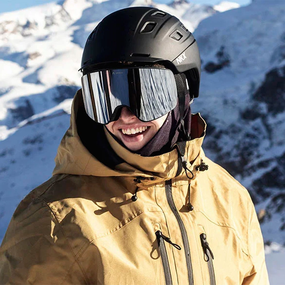 NKX Guard Schneehelm