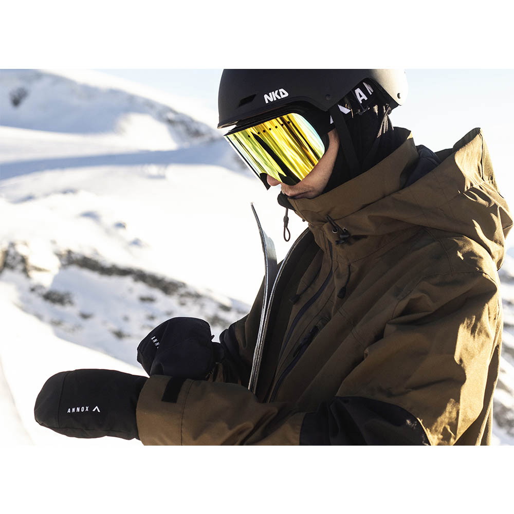 NKX Nomad Schneehelm