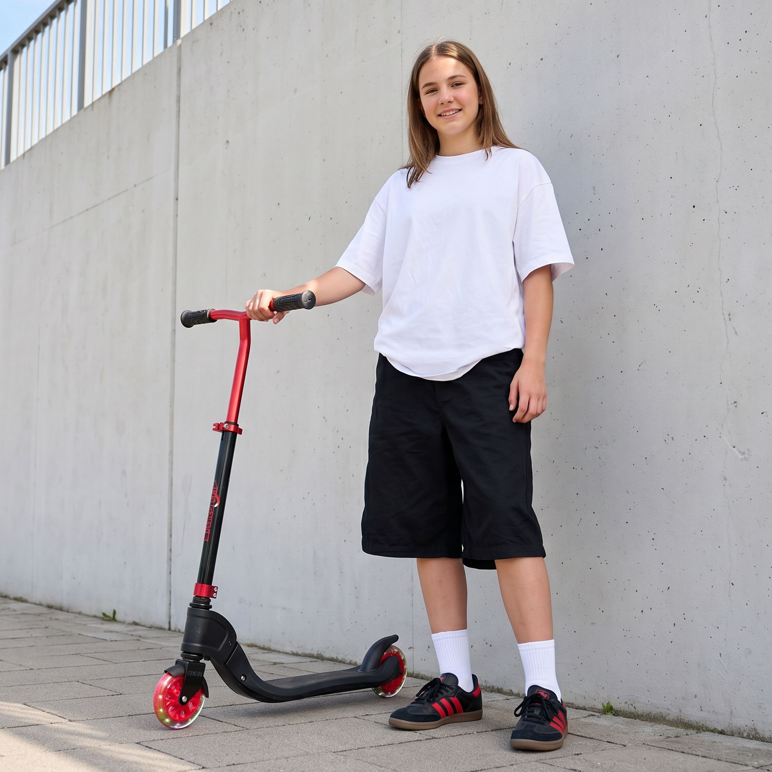 Story Flip Klappbarer LED Scooter