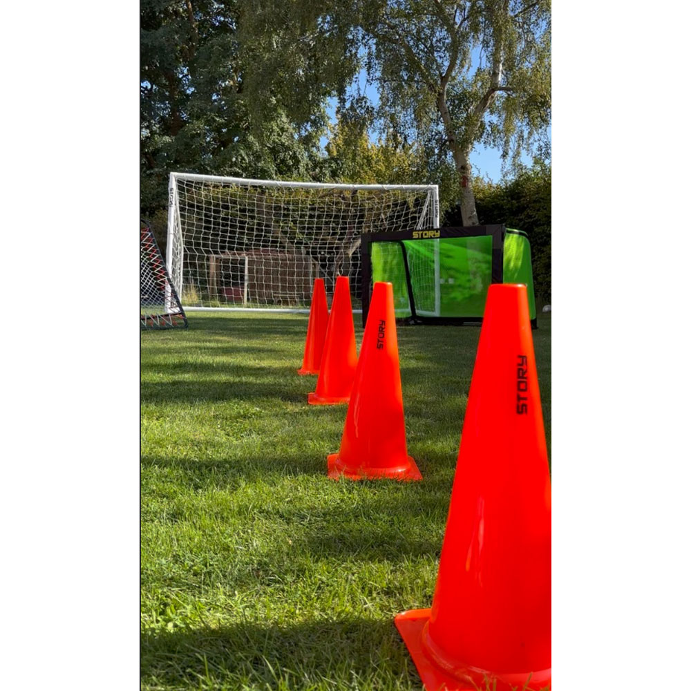 Story Shot Fußball Rebounder